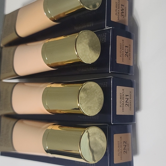 CHOOSE SHADE ✅Futurist Hydra Rescue Moisturizing Foundation SPF 45 ✨ NIB - Picture 9 of 15